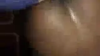 إن سخونة مثليات الأبنوس يصنعون الحب واللعب مع قضبان اصطناعية ضخمة معا