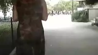 الشقراء العذراء أليسا تأخذ قضيبًا كبيرًا: تئن مثل العاهرة