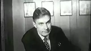 مثليات ساخنات يتشاركن أحزمة هزازة وإيلاج مزدوج