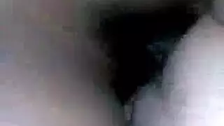 حلوة مراهقة تتفجر مع رجل متزوج في مشهد إباحي صريح