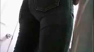 فتيات منقبات يمصّن القضيب ويأخذن السائل المنوي على الوجه