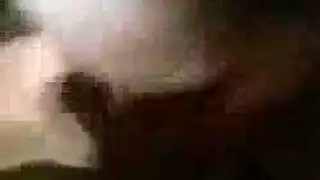 الفتاة الشهوانية تحب النكاح القاسي وتقذف مرارًا في مشهدها الإباحي